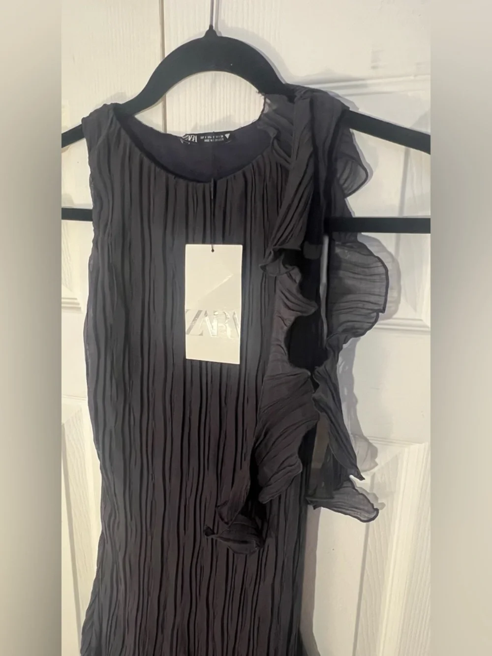 ZARA Crinkle-pleated Navy/Black Ruffle Hem Sleeveless Dress. S NWT - Picture 10 of 16